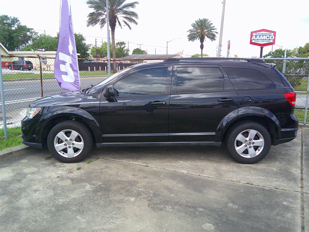 2012 Dodge Journey SXT FWD's photo